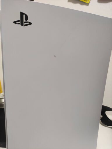 PS5本体(ディスクドライブ付き)、コントローラー（ほぼ新品）、