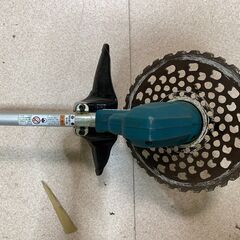 決まりました
【糸島市内 送料無料】 マキタ 充電式草刈機18V 刈込幅230mmチップソー付 ループハンドル 6Ahバッテリ充電器付 MUR190LDRG #48143