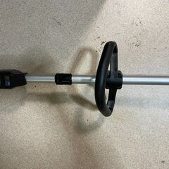 決まりました
【糸島市内 送料無料】 マキタ 充電式草刈機18V 刈込幅230mmチップソー付 ループハンドル 6Ahバッテリ充電器付 MUR190LDRG #48143