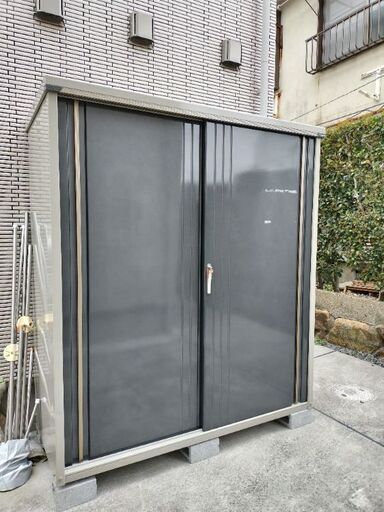 【急募】屋外物置　タクボ製TSM-177A（使用期間8ヶ月）