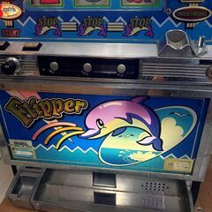 コレ見て！ 大人のオモチャ】 現状品 レトロ スロット 実機 UNIVERSAL 