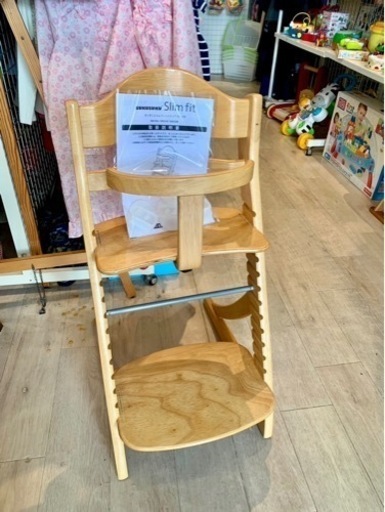 ■店頭引取限定■美品☆大和屋　木製ハイチェア　すくすくスリムフィット♪定価11000円