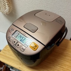 象印 マイコン炊飯ジャー NL-BB05／0円  