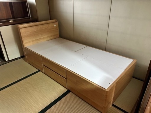 収納付き　ベッドフレーム　シングルサイズ