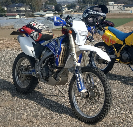 WR250F　07　アルミフレームの初期です