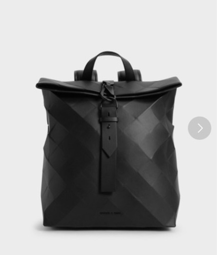 CHARLES \u0026 KEITH バックパック