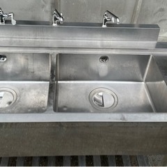 業務用 ソイルド 2槽シンク 3口蛇口付き 幅1600×奥700×高さ825+100(mm) 二層 二槽 2曹 食洗機用シンク 作業台付きシンク 二槽 二層 大阪
