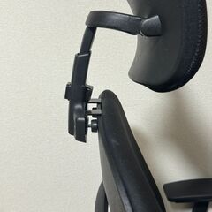 スチールケース リープチェア Steelcase Leap APモデル オフィスチェア 張地ブラック 背座クロス張り ブラックフレーム ランバーサポート付き LEAP-10100APVP J501  ワークチェア 12万円購入 ヘッドレスト付き