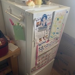 冷蔵庫・洗濯機・電動ソファー・ベットマットレス２枚