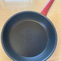 Tefal フライパン 【IHルージュ・アンリミテッド】【4/2...