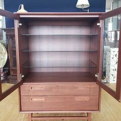 d33 展示品 IDC大塚家具フィル ウォールナット 北欧モダン キャビネット