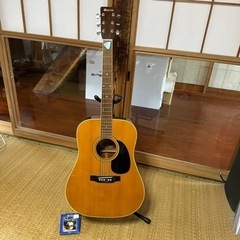 ギター　Morris Wー20 中古　スタンド付き　使って下さい　