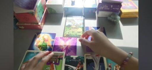 スピではなく実際に使える占い『あなたの無意識』を通訳します。