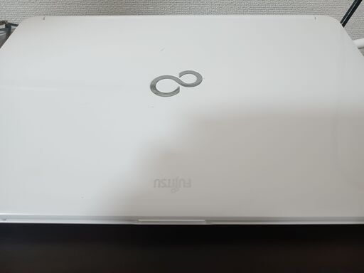 富士通白 　高性能 4コア8スレッド版　Corei7搭載　高速SSD240G　メモリ大容量8G 　CD/DVD　カメラ内蔵　 Wifi対応