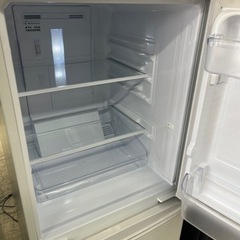 ☆701 SHARP 2ドア冷蔵庫137L(SJ-D14F-W) 2020年製 （リサイクルマート