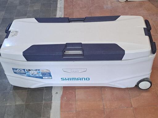 中古シマノ65L大型クーラー