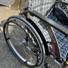 B車椅子 KAWAMURA WAVIT  自走式