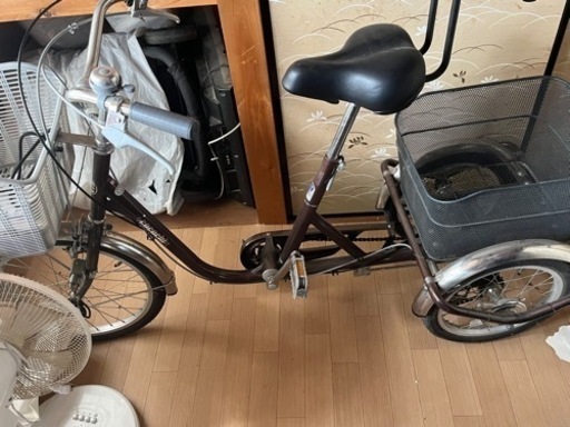 三輪車