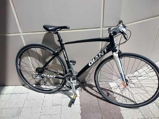 Giant Defy 3フレーム ロードバイク シマノ24段 カーボンフォーク NEW 