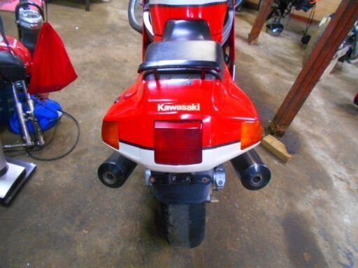 カワサキZX10書類付き部品取りカスタムベースにでもどうぞ。引取り限定になります。 カワサキZX10書類付き部品取りカスタムベースにでもどうぞ。引取り限定