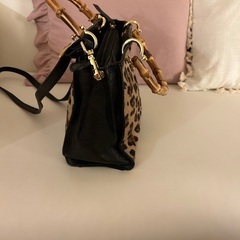 極美品 DEL CONTE バンブー ハラコ レオパードバッグ
