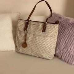 美品！MICHAEL  KORS マイケルコース　バッグ