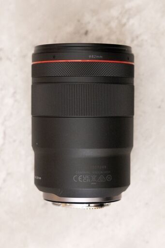 Canon RF 135mm F1.8 L IS USM レンズ