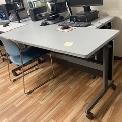 オフィス用机、椅子セット　2