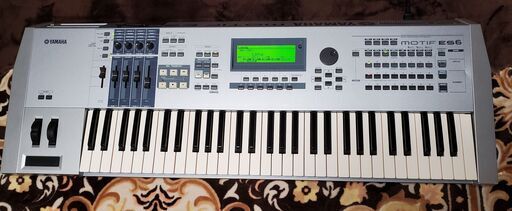 Yamaha Motif ES6 シンセサイザー