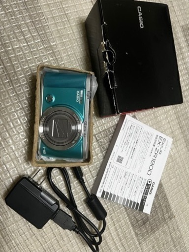 デジタルカメラ casio EX-ZR1800