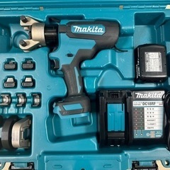 ⭐︎ マキタ充電式圧着機 TC300DRG⭐︎