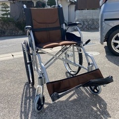 【超美品】折りたたみ式車椅子
