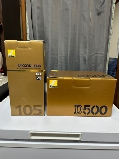 Nikon D500.  nikonの105マクロレンズ付き