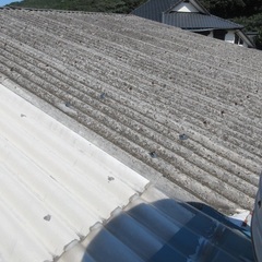 倉庫・工場の屋根：波スレート屋根の雨漏り事情について - 福岡市