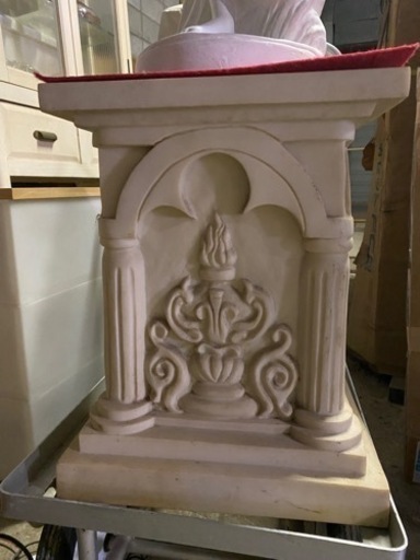 ミロのビーナス？煉石の台 富裕層