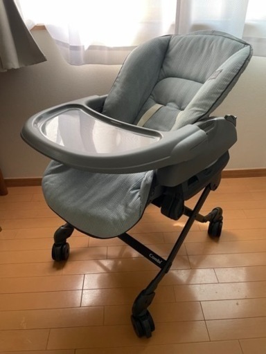 ネムリラ　conbi　オートスウィング　ベビーチェア　ハイチェア