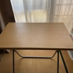 千葉市　折りたたみデスクテーブル