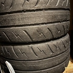 ハイグリップ　シバ200T 265 35 18