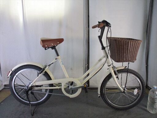 Ｄ484　★　26800円★美品★ミニベロ中古自転車 　ブリヂストン　ベガス【20インチ　アイボリー 】