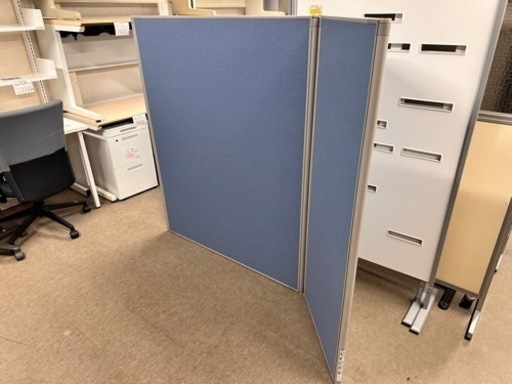 パーテーション2枚セット　サイズ　幅120cm 60cm　高さ143cm