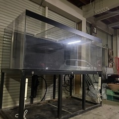 【早い方優先】アクリル水槽 2000×1000 ×800