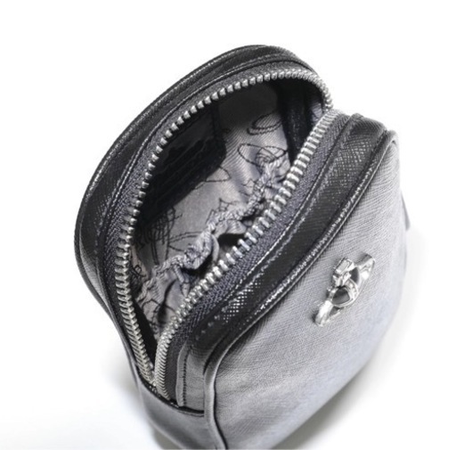 【未使用】VIVIENNE WESTWOOD ディアマンテ ポーチ 黒 オーブ ヴィヴィアンウエストウッドディアマンテオーブポーチ黒