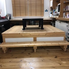 小上がりユニット　腰痛予防　掘りごたつタイプ　2018年製作、中古