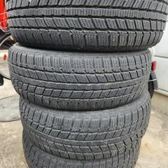 195/65R15　スタッドレスタイヤ　4本セット