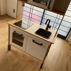 【購入者様決定】IKEA おままごとキッチン　DUKTIG ドゥ...