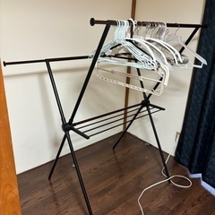 【ハンガー付き】洗濯用品 室内物干し竿、ロープ