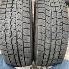 ダンロップ　スタッドレス　215/60/16 バリ溝