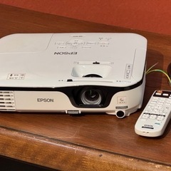 EPSON プロジェクター EB-W12