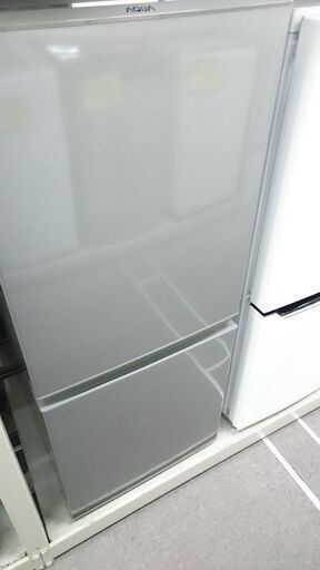 （2024.04.29お買い上げありがとうございます）アクア　2ドア冷蔵庫１２６L　２０２２年製　AQR-13M　48ｃｍ幅　グレー　霜取り付き　単身向け　　高く買取るゾウ八幡東店
