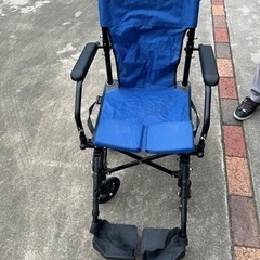 引き渡し者決定　折りたたみ式　車椅子